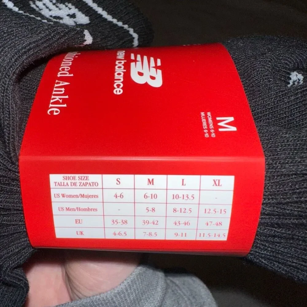 New Balance Women’s Cushioned Ankle Socks Pack of 6 Solid Black Medium NWT